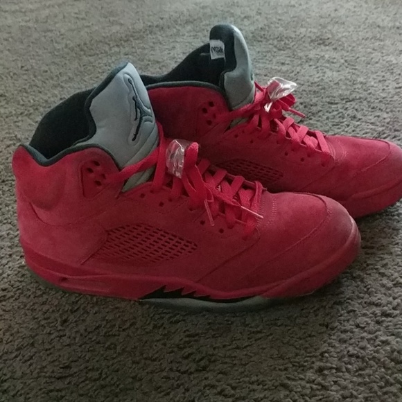 Red Jordan 5